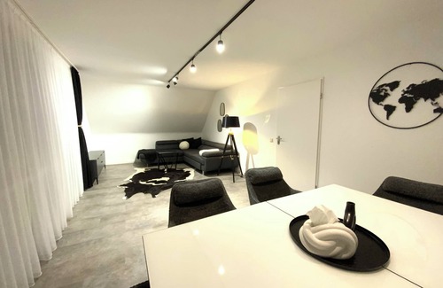 Rhein-Erft-Kreis District Apartment | Art of Apartment Brühl 5 minutes from Phantasialand complete apartment