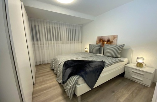 Rhein-Erft-Kreis District Apartment | Art of Apartment Brühl 5 minutes from Phantasialand complete apartment