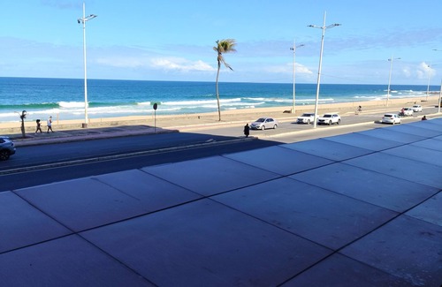 Armacao Apartment | Art Studio - Armação Beach - Oceanfront Studio with Gourmet Balcony 36m Unit 107