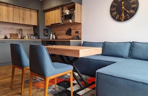 Varna Apartment | Art studio