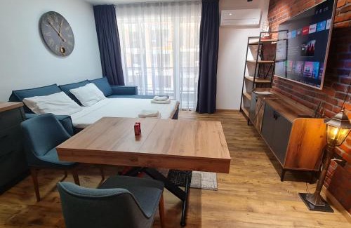 Varna Apartment | Art studio