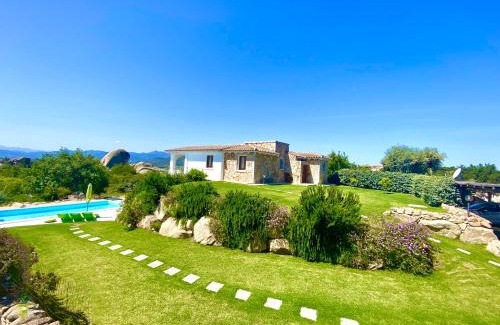 San Teodoro Villa | Art Villa