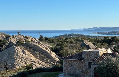 San Teodoro Villa | Art Villa