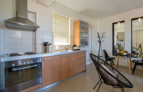Pitharion Apartment | Artdeco Luxury Suites