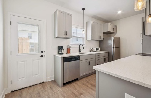 Clarksville Apartment | Arte Luxury townhomes Q4 I Comfy 2 Bed 2.5 Bath