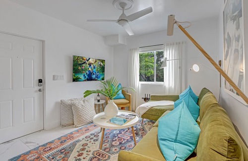 Wynwood Art District Apartment | ArTease 5: Walk to Wynwood & Design District