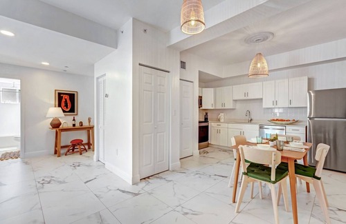 Wynwood Art District Apartment | ArTease Grand: Wynwood, Design District & Peloton
