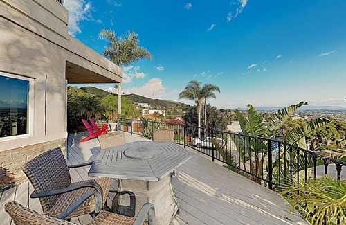 Ventura House | Artemesia Beach House