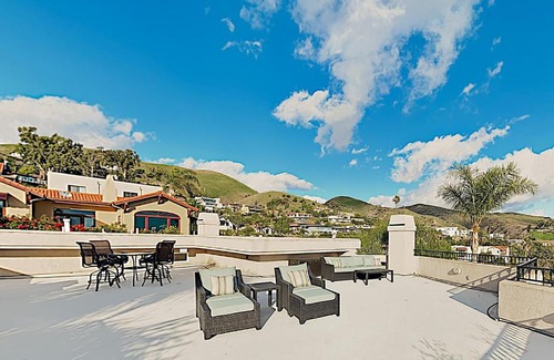 Ventura House | Artemesia Beach House
