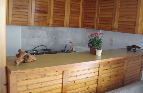 Agia Roumeli Apartment | Artemis Studios, Agia Roumel, large, quiet, clean studios close to the the sea.