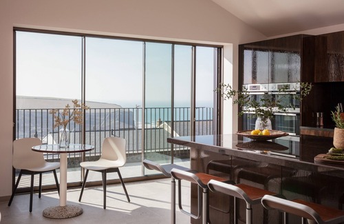 Mawgan Porth House | Arthouse - a luxury holiday home in Mawgan Porth