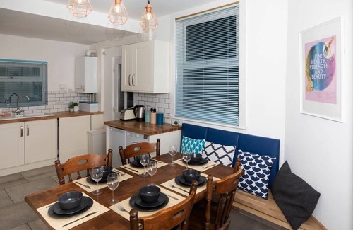 Sneinton House | Arthouse Lovely Spacious 5 bed house