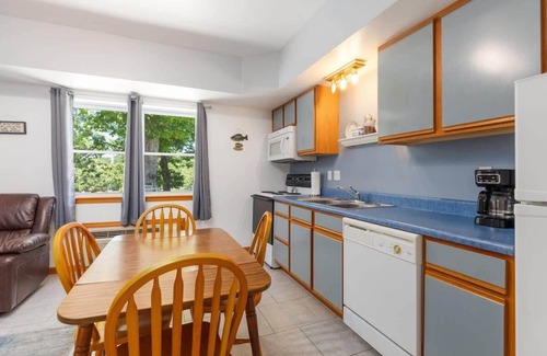 Indian Point Cabin | Artilla Cove Cabin 8- Lakeview- BBQ Area- Pool!