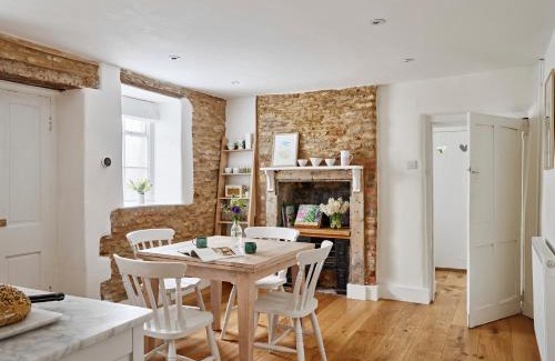 Chippenham House | Artisan Cottage