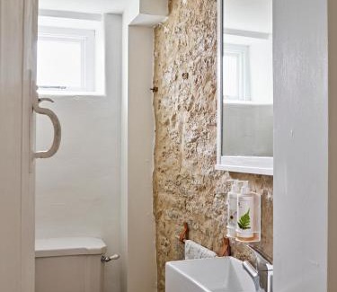 Chippenham House | Artisan Cottage