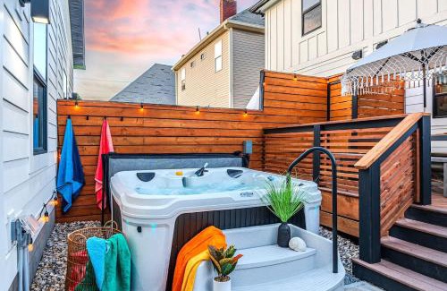 Mapleton/Fall Creek House | Artisan Oasis-hot Tub Fire Pit 8bd Whole House