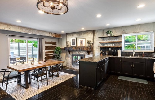 Southfield House | Artist Escape Near Bham, w/Serene Back Yard!
