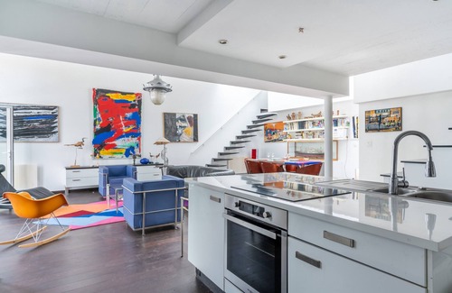 Zola House | Artist's loft in the heart of the Zola district (2 pers.)