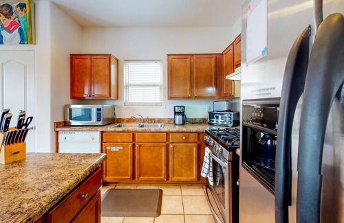 Santa Fe House | Artist's retreat with two living area, large patio, and private hot tub