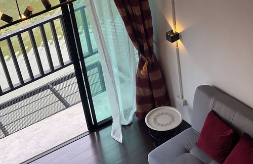 Wat Sam Phraya Apartment | Artist Studio Apartment with Canal View
