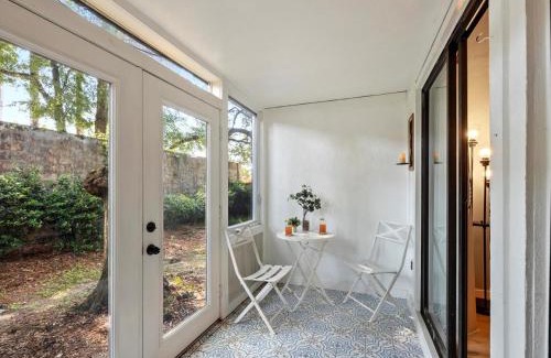 Gainesville Apartment | Artist's Tower Townhome Just Renovated w Loft