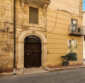 Alcamo Historic Center Apartment | Artista Apartment