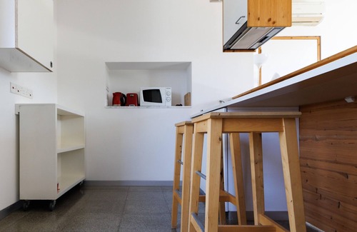Pentakomo Apartment | Artistic 1-Bedroom Apartment in Limassol, by the Sea