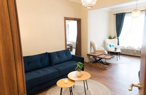 Oborishte Apartment | Artistic and cozy apartment in the center of Sofia