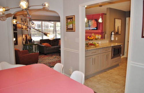 Thunderbolt House | Artistic Dreams FRESH RENOVATION