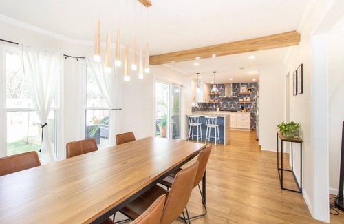 Peachtree City House | Artistic Getaway Near Nature Trails & Shopping | Pet & Family Friendly