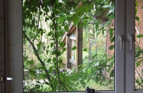 Kirch Mulsow Apartment | Artistically furnished apartment with a lot of inspiration - a candle room