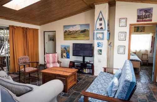 Ladybrand Apartment | Artists cottage