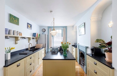 Brighton City Centre House | Artists' Home - North Laine