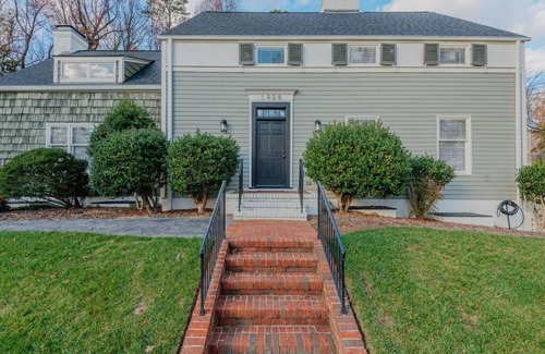 Old Irving Park House | Artopia Retreat and Marys Gatehouse