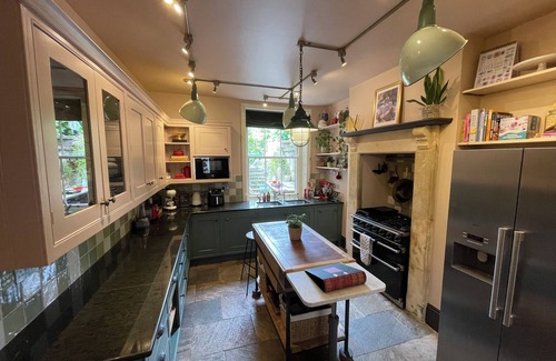 Winchcombe House | Arts and Crafts Cotswold stone house in the centre of Winchcombe