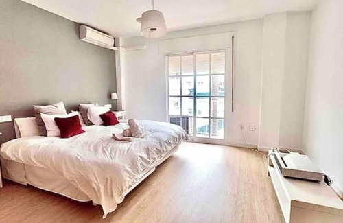 Puerto de la Torre Villa | Arts Home Villa. 430m2 HEATED POOL 🏊🏼♂️CINE🍿2xJACUZZIS🛀🏽PLAYGROUND🎯PS4🎮