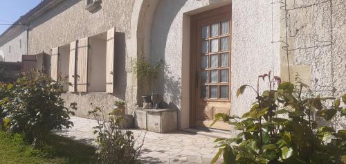 Mirambeau Bed & Breakfast | ARTS & Passion