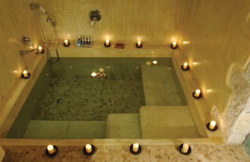 Aristi Hotel | Artsistas Houses