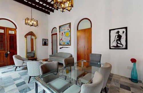 Mercado Apartment | Artsy Colonial Apartment in Old San Juan