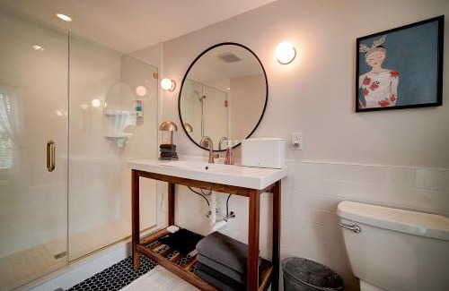 Kensington House | Artsy Hidden Gem - FREE PARKING