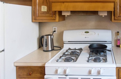 South Philadelphia House | Artsy | Traditional Rowhome | South Philly