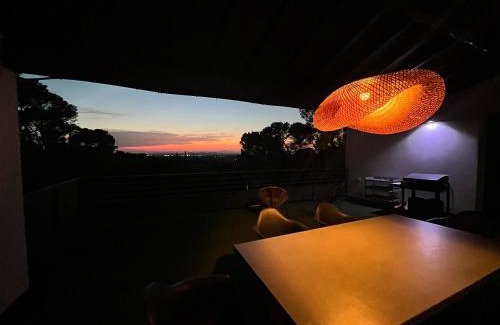 Saint-Etienne-du-Gres Bed & Breakfast | Arty Provence, vue, calme et piscine chauffée dans les Alpilles proche St-Rémy-de-Provence
