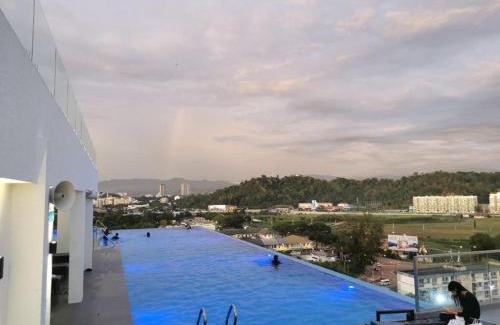 Tanjung Aru Apartment | Aru Cozy Home 2BR With Infinity Pool @ Aru Suites