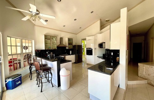 Boegoeroei Villa | Aruba Villa Tropical