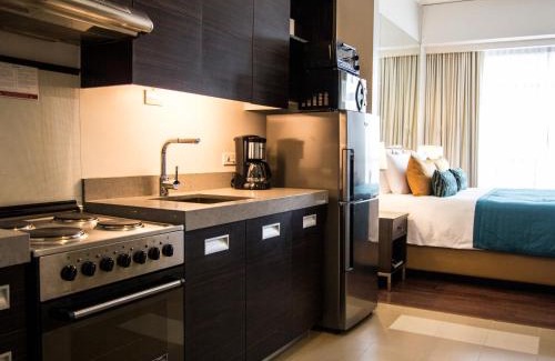 Downtown Apartment | Aruga Apartments by Rockwell Makati