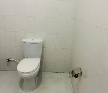 Pottuvil Division 2 Hotel | Arugambay Bloom Bay