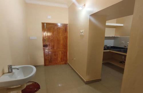 Tiruchendur Hotel | Arumugam Residency AC