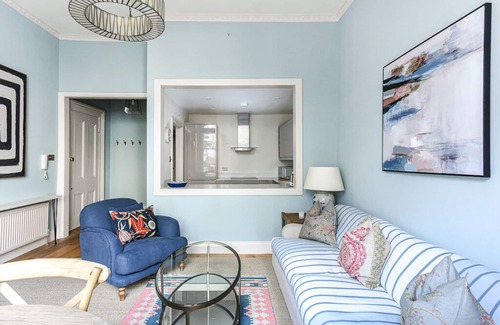 Colville Apartment | Arundel Gardens | Pro-Managed