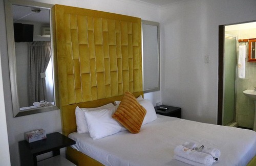 Dundee House | Arusha Lodge