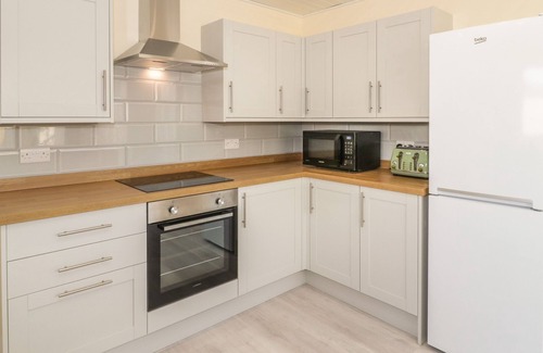 Penmaenmawr Cottage | ARWELFA, pet friendly, country holiday cottage in Penmaenmawr